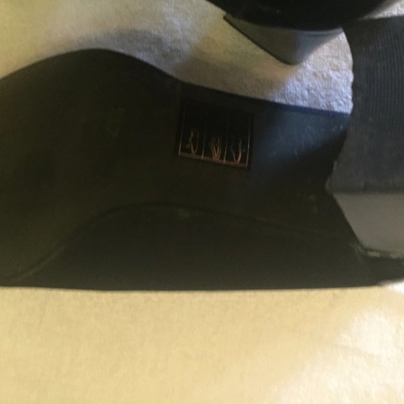 NEW LISTING Unique Vintage Boots - Picture 6 of 9